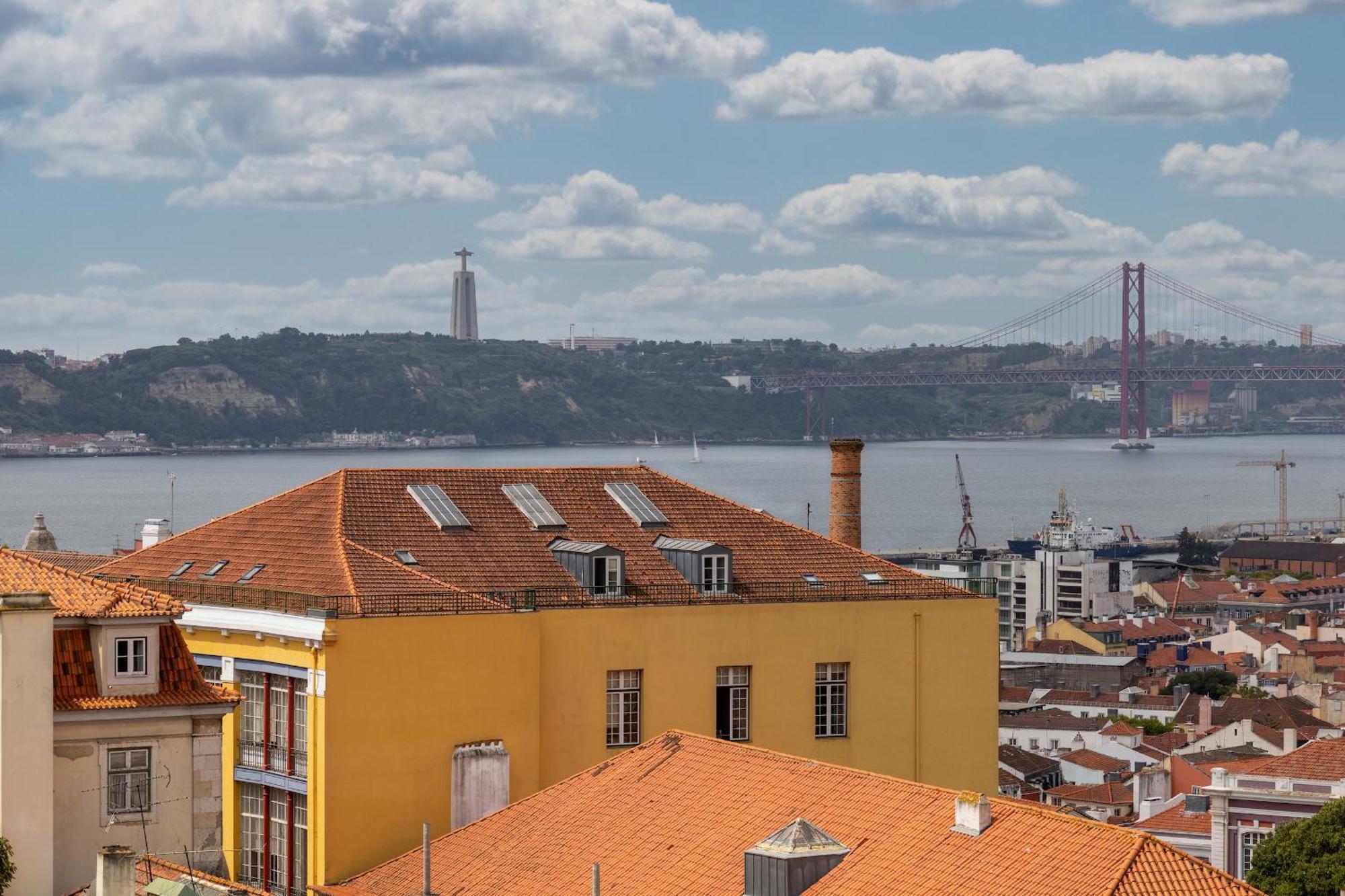 Beguest Bairro Alto City View Apartment Lisboa Ngoại thất bức ảnh